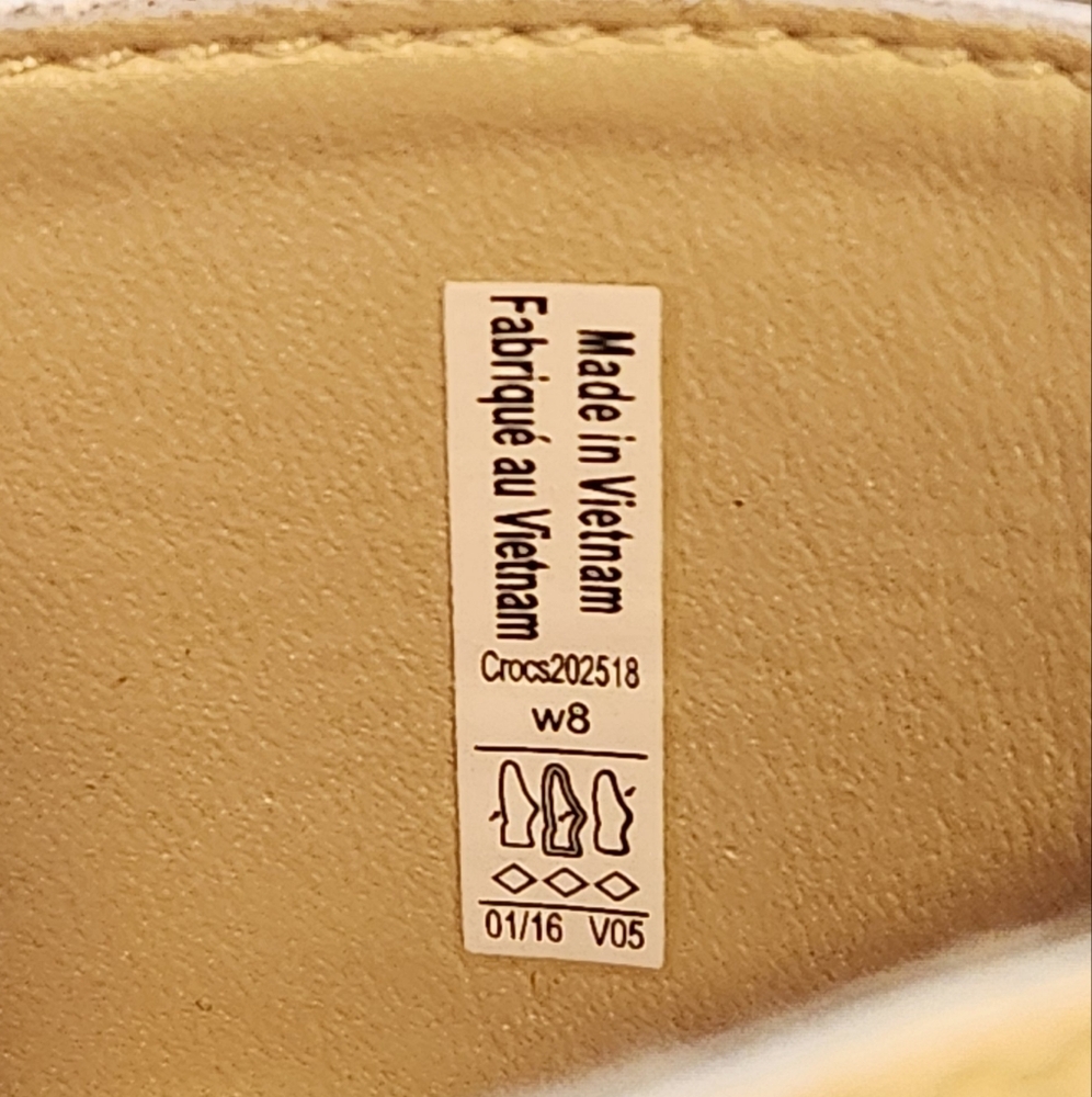 Crocs Women's Cream and Pink Sandals - EUC - Picture 6 of 6